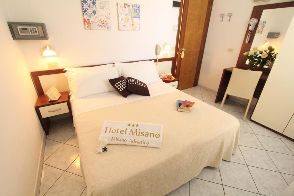 Hotel Misano Misano Adriatico Kültér fotó